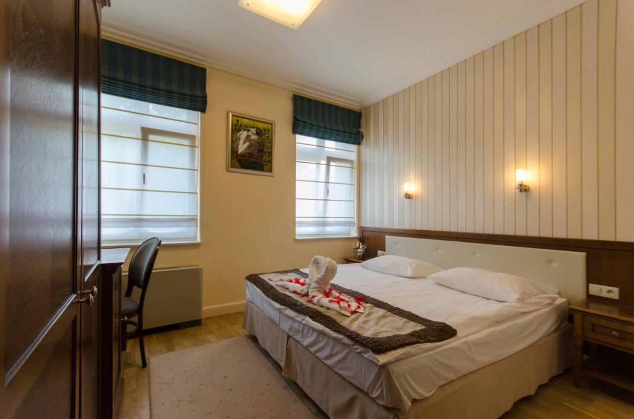 Hotel Apollo Darlowko Bagian luar foto